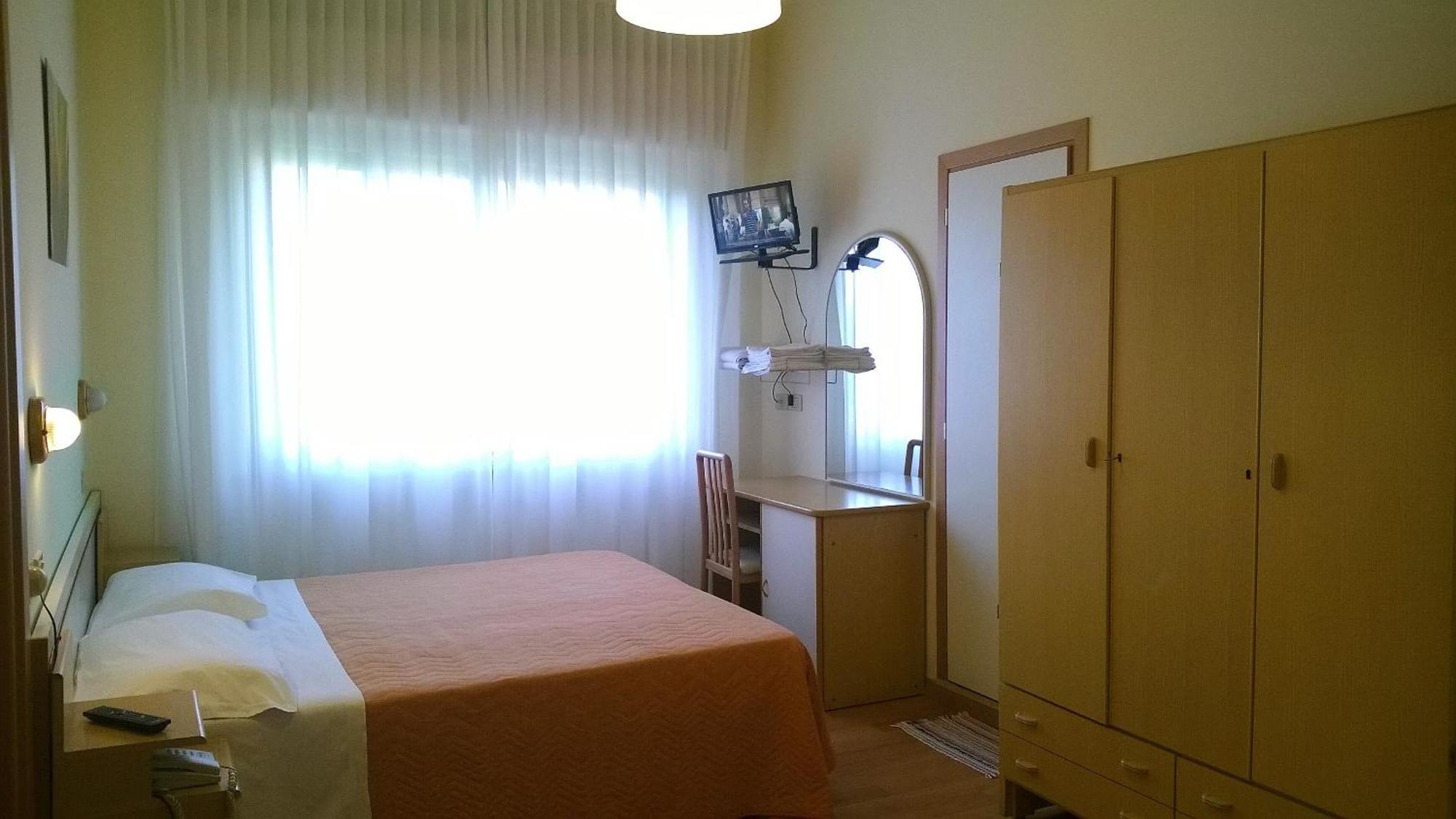 Hotel Capri Rimini Camera foto
