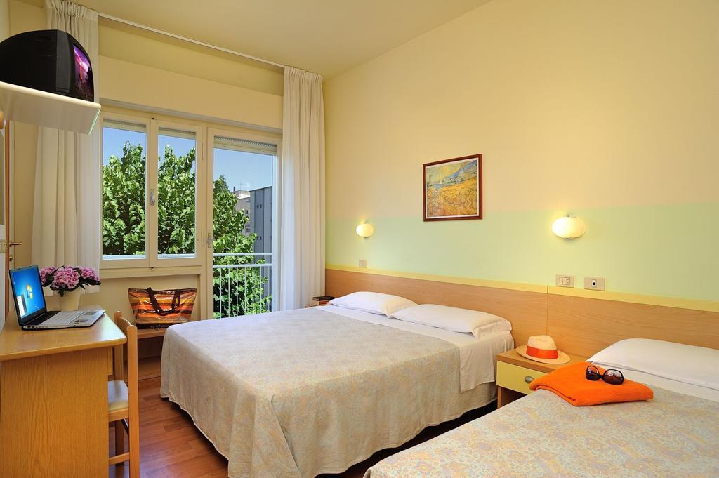 Hotel Capri Rimini Camera foto